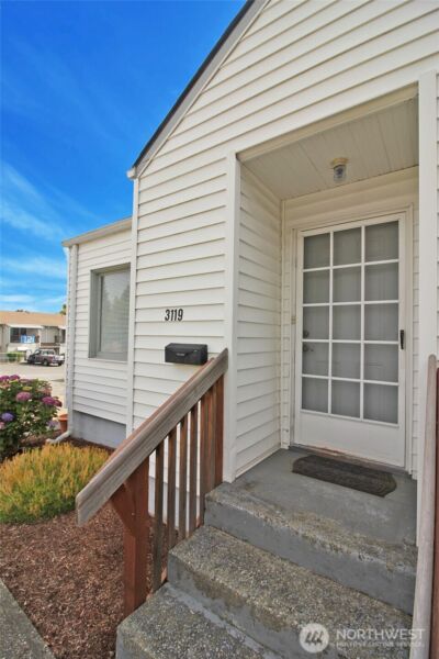 3119 Bridgeport Way W, University Place, WA 98466 - Photo 8