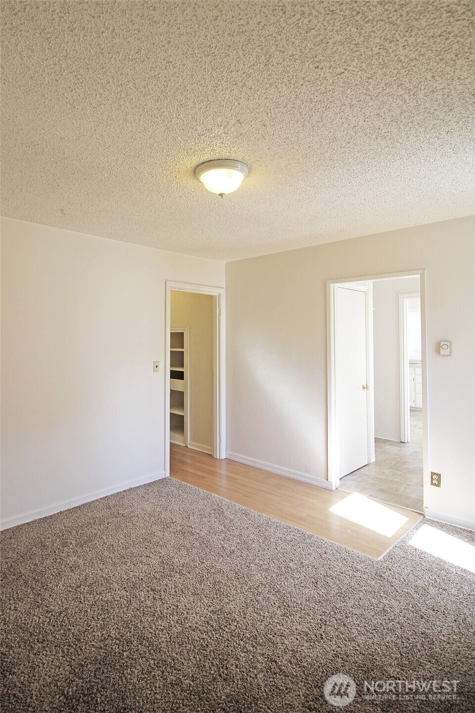 3119 Bridgeport Way W, University Place, WA 98466