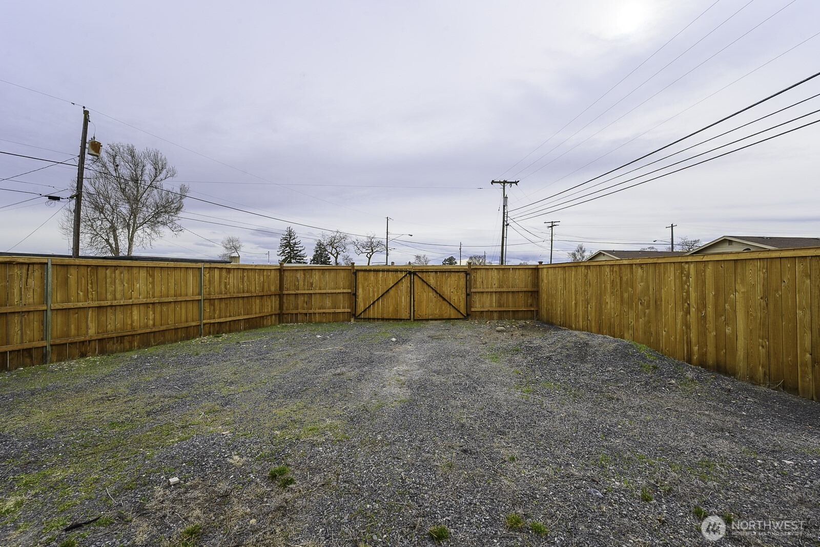 1038 W Lakeside Drive , Moses Lake, WA 98837