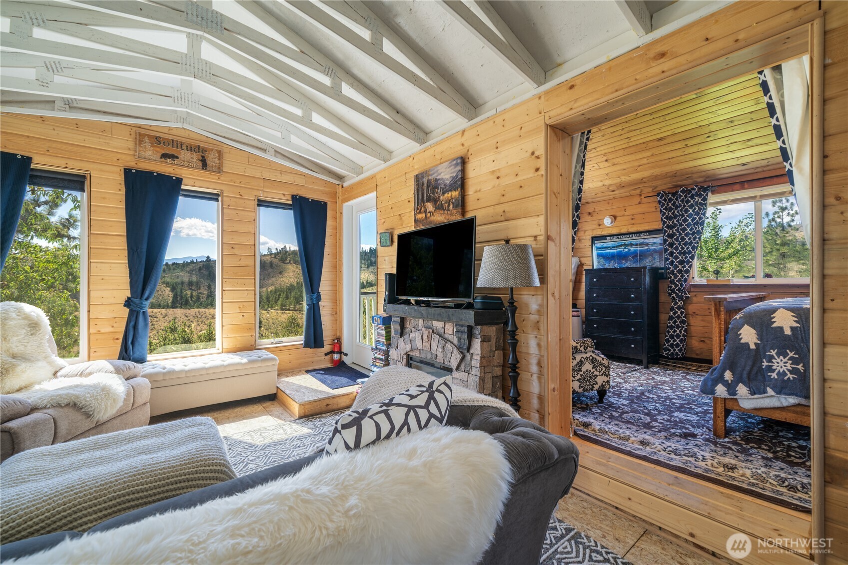 1478 Lodge Pole Rd Road , Chelan, WA 98816