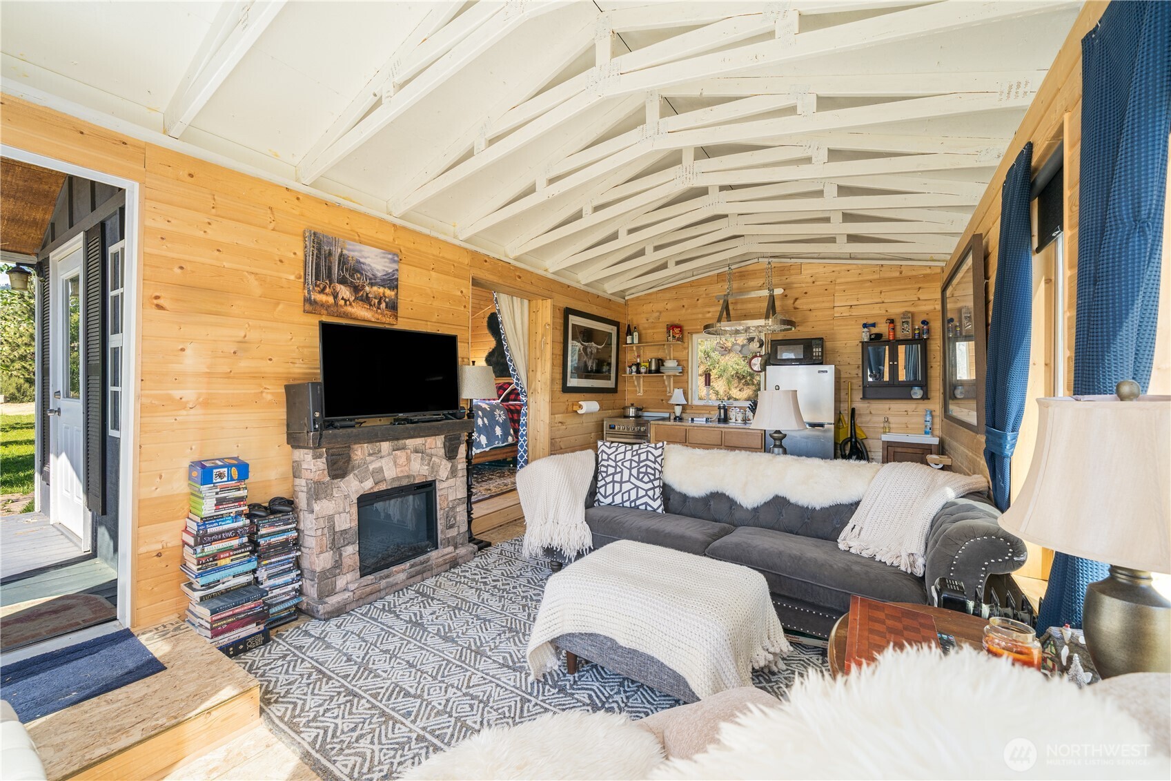 1478 Lodge Pole Rd Road , Chelan, WA 98816