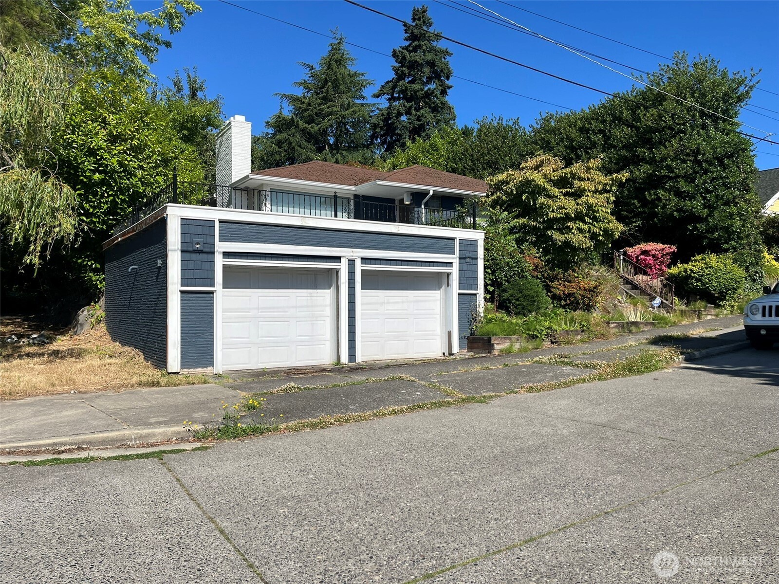 6925 52nd Avenue S, Seattle, WA 98118