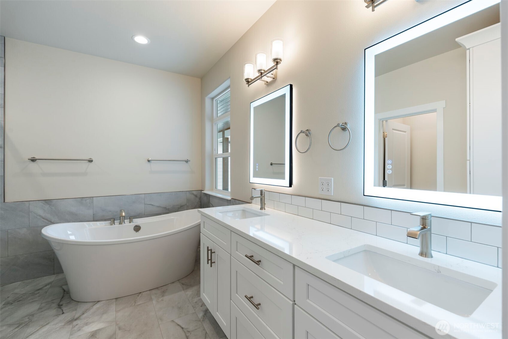 841 Barbara Lane #SW, Centralia, WA 98531