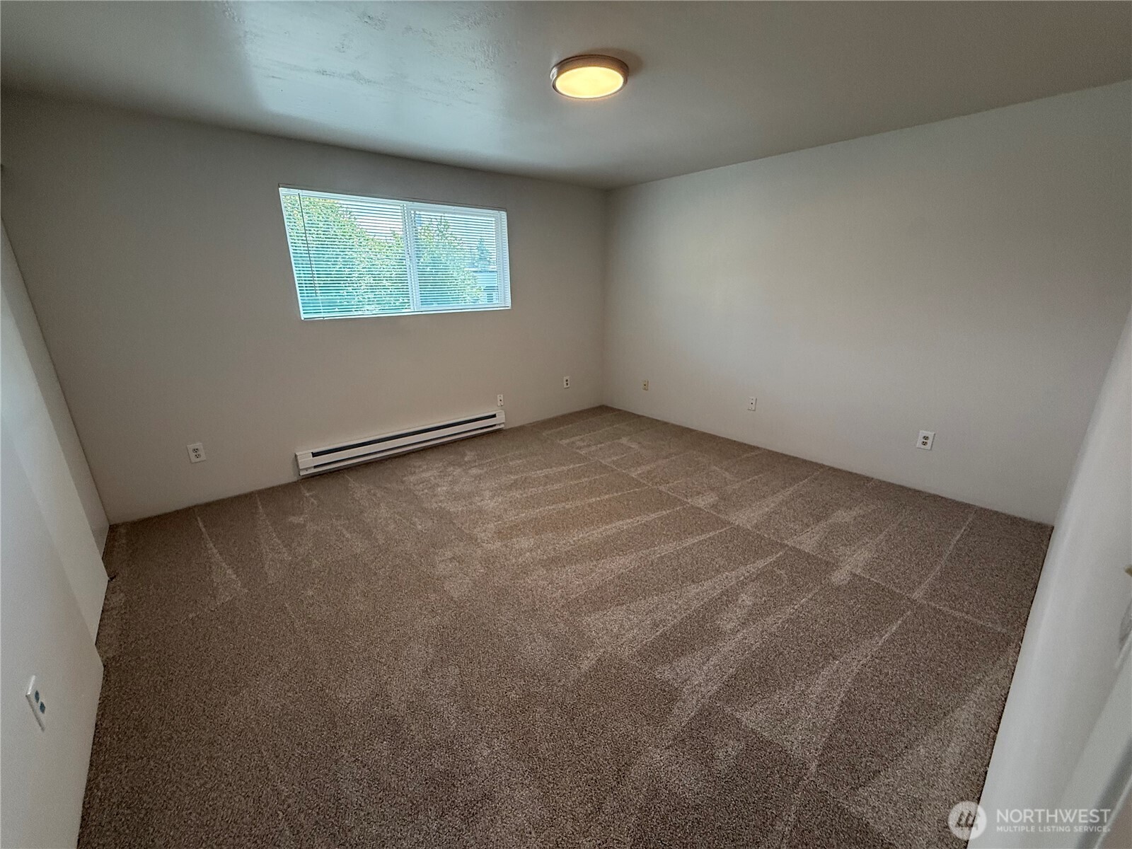 1017 Ttereve Drive #3, Everett, WA 98203