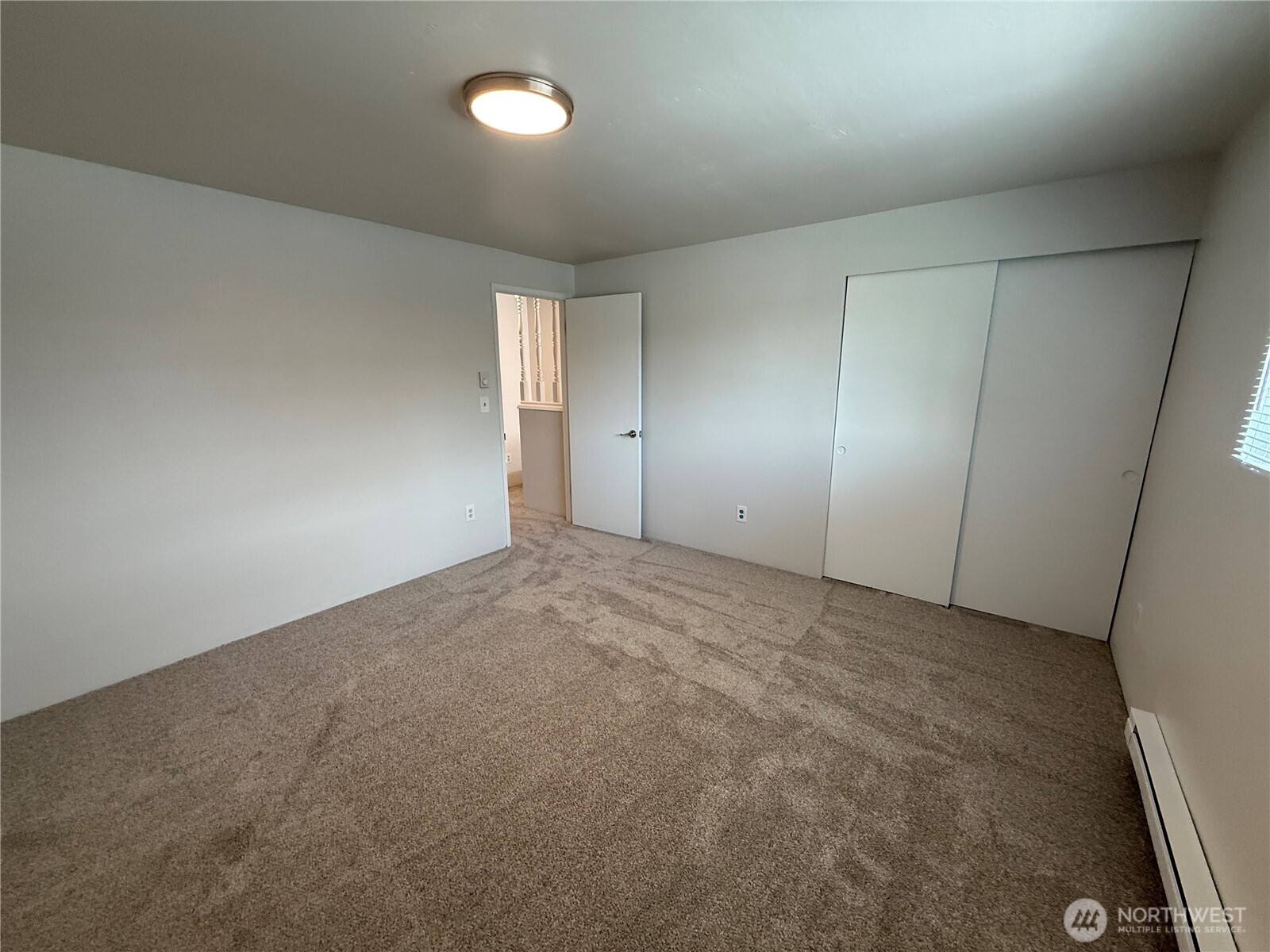 1017 Ttereve Drive #3, Everett, WA 98203