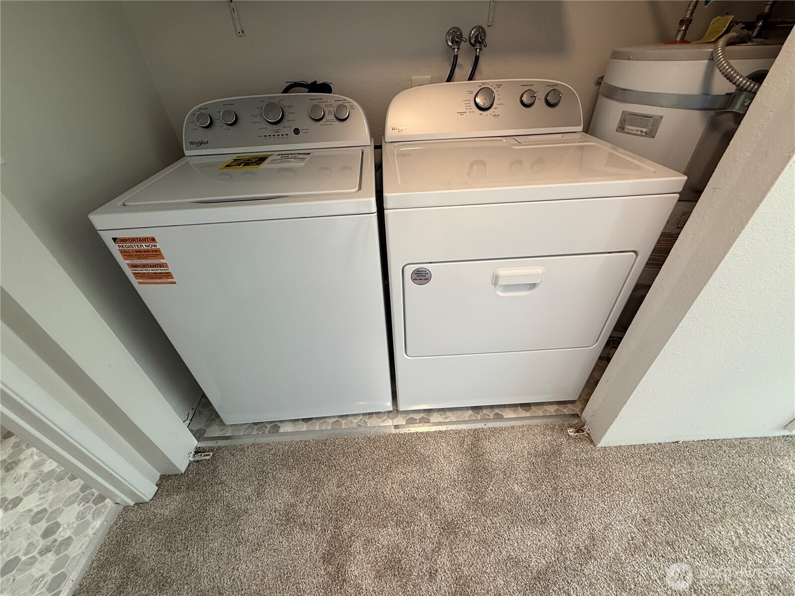 1017 Ttereve Drive #3, Everett, WA 98203
