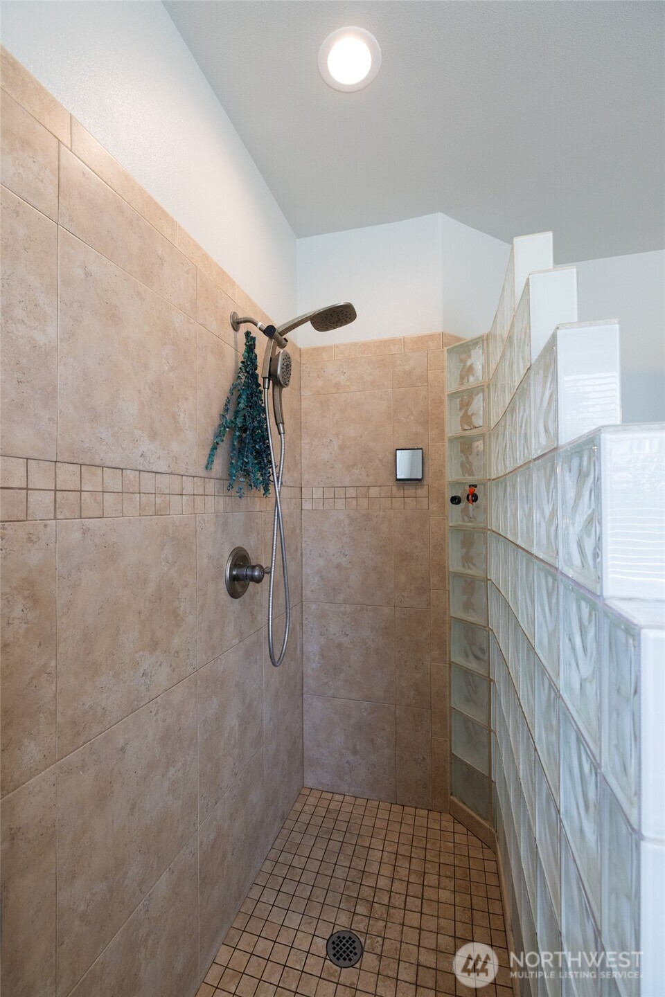 1895 SE Maple Drive , Chehalis, WA 98532