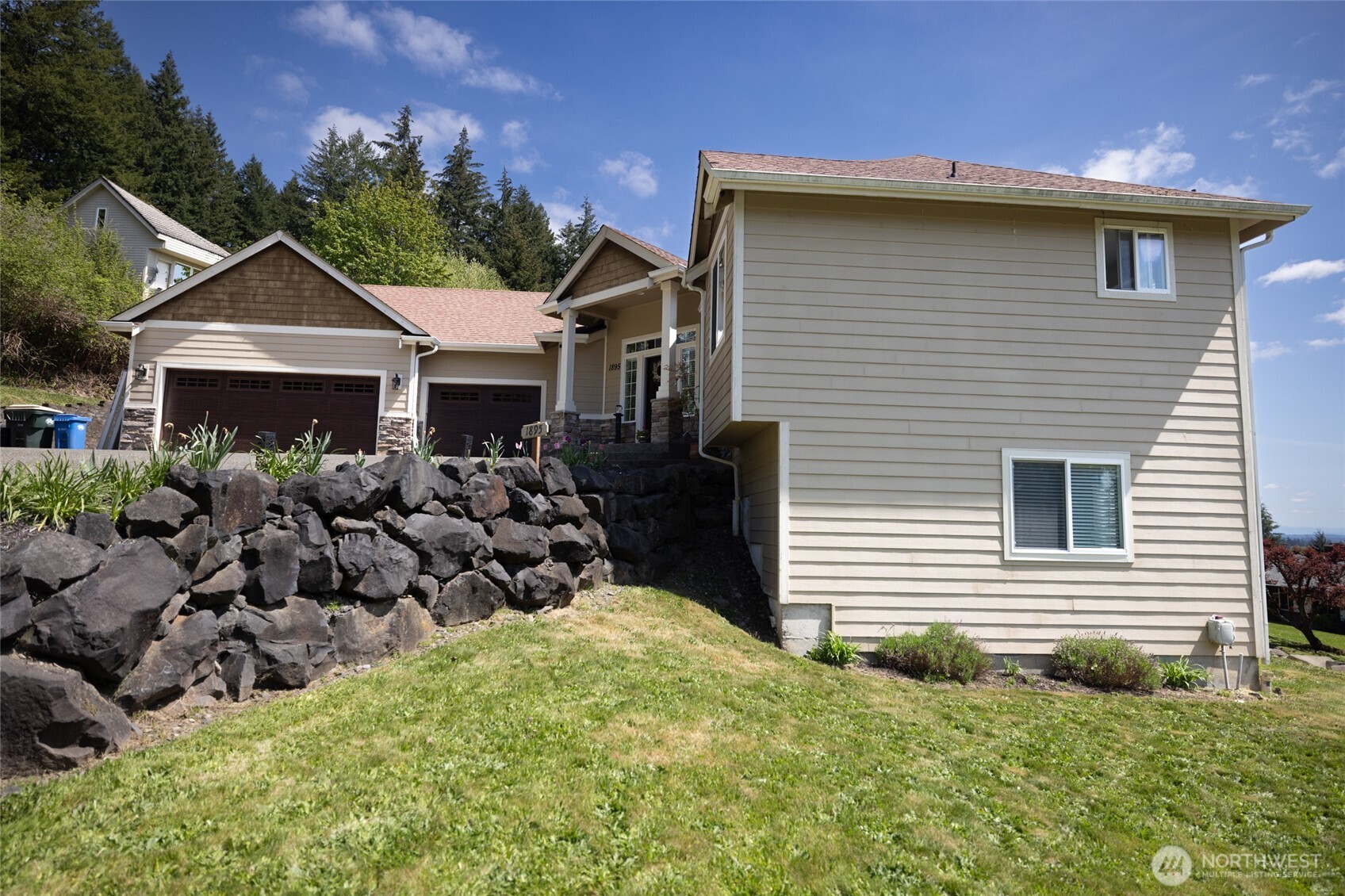 1895 SE Maple Drive , Chehalis, WA 98532