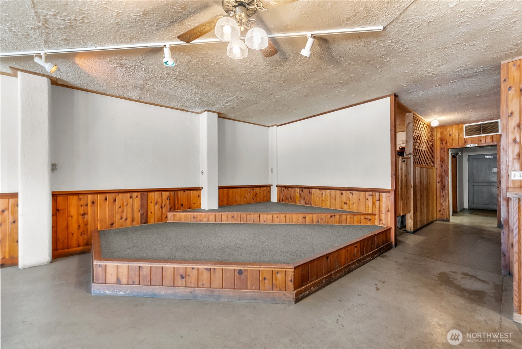 110 Glover Street , Twisp, WA 98856