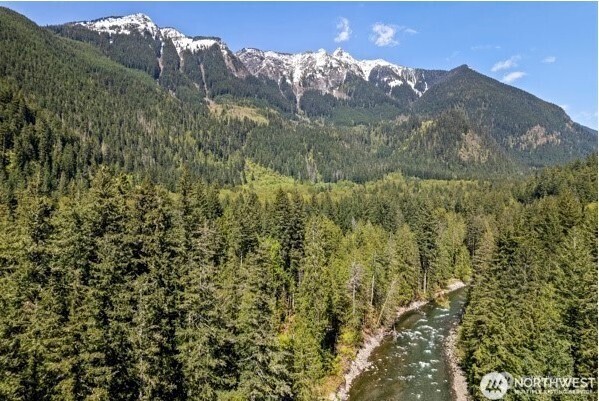 10500 Mt Baker Hwy #106, Deming, WA 98244