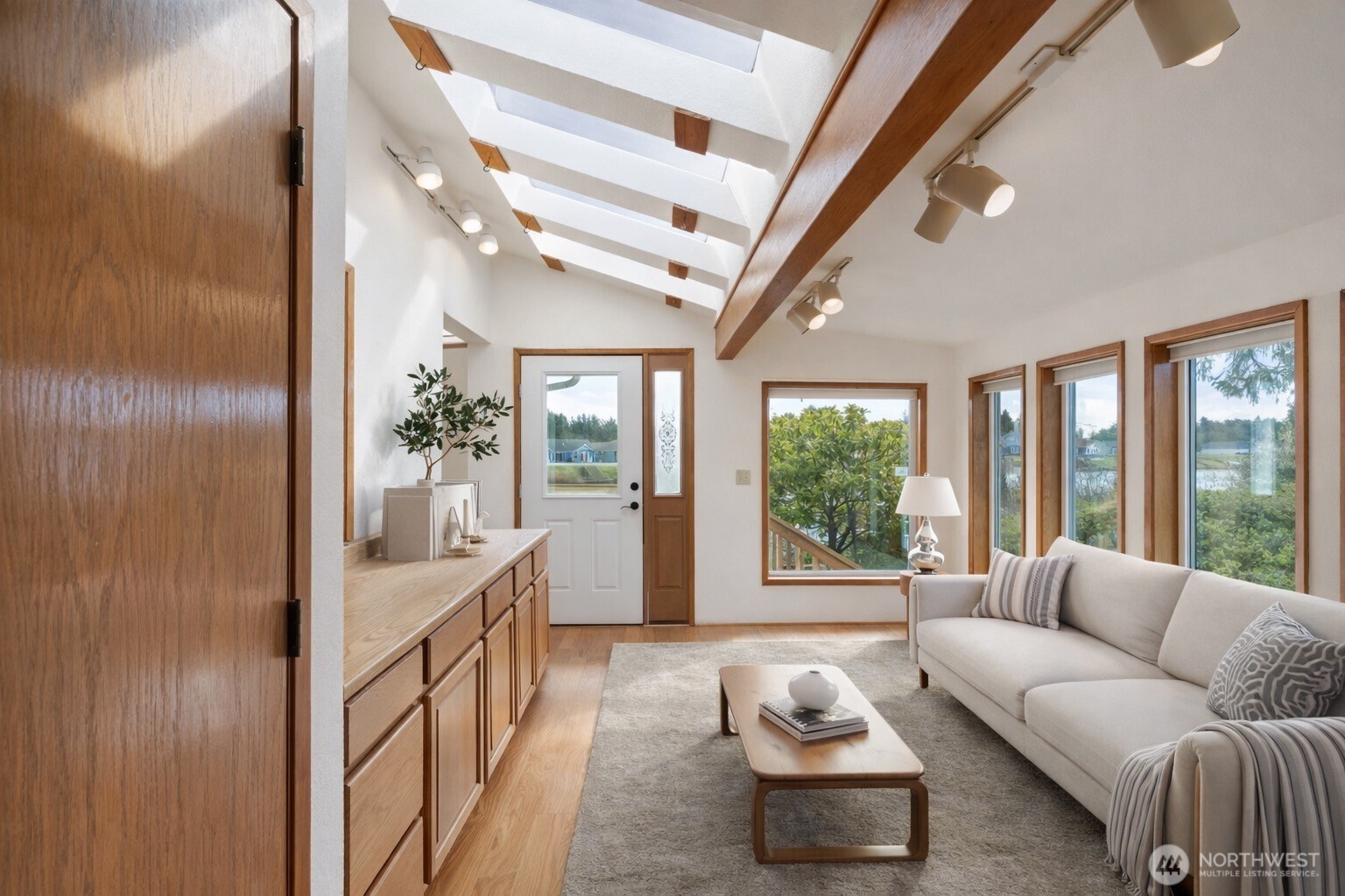 628 Weatherwax Loop NE, Ocean Shores, WA 98569