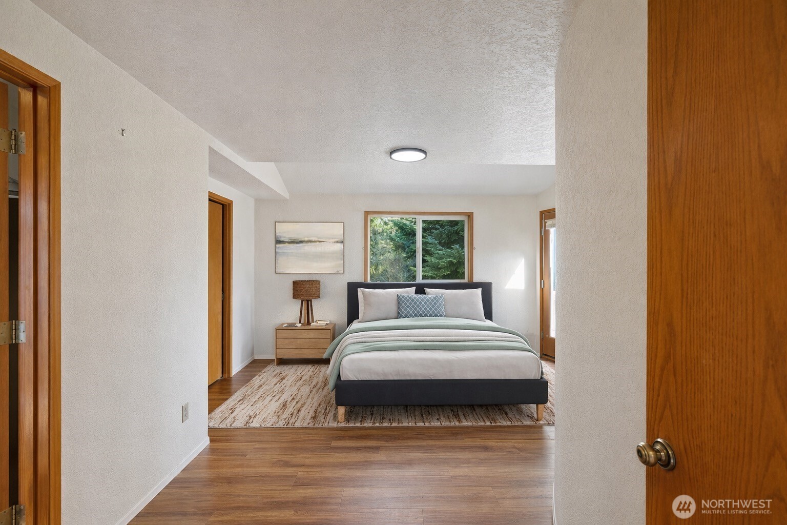 628 Weatherwax Loop NE, Ocean Shores, WA 98569