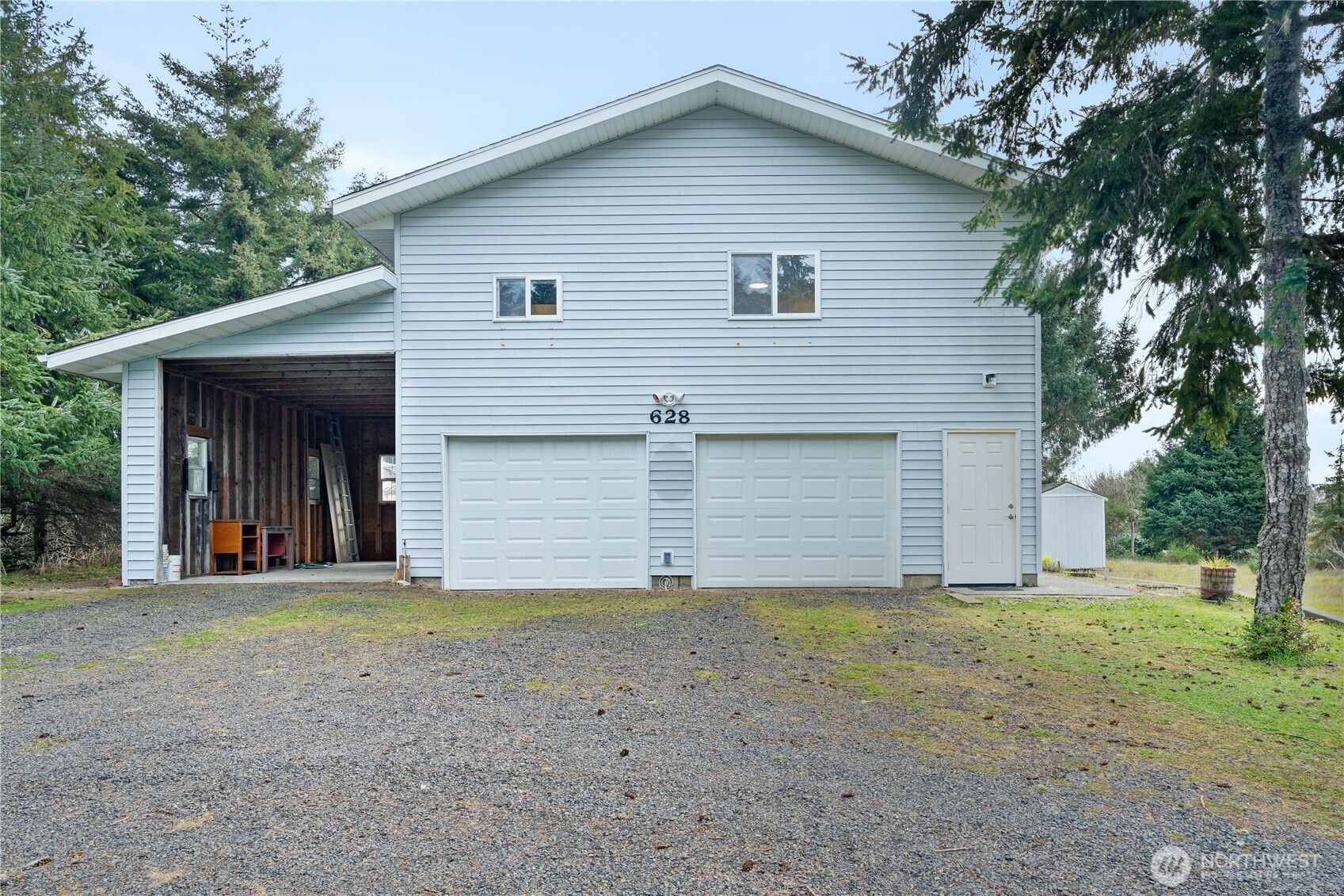 628 Weatherwax Loop NE, Ocean Shores, WA 98569