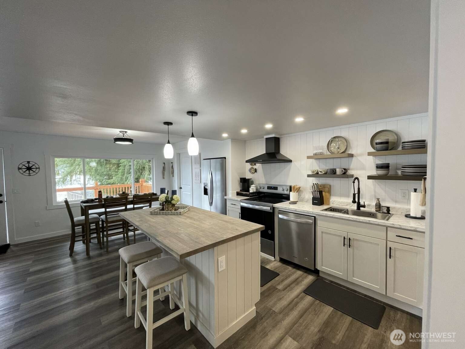 2319 SW Lake Roesiger Road , Snohomish, WA 98290