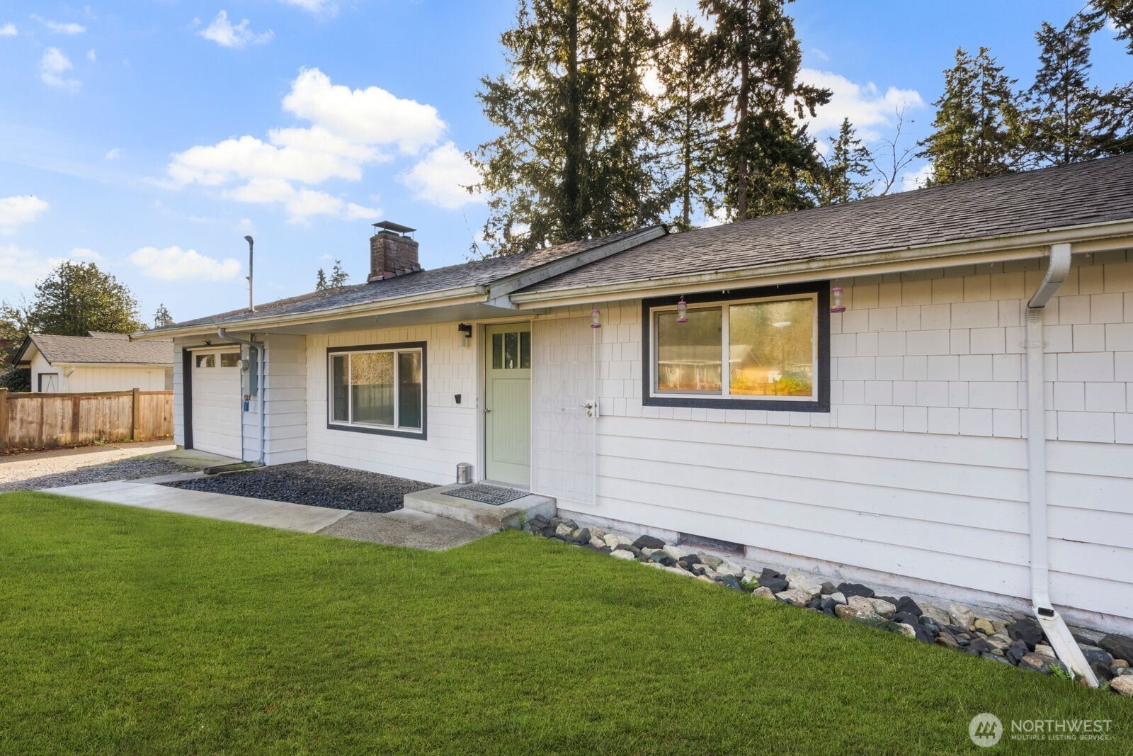 9808 Lawndale Avenue SW, Lakewood, WA 98498