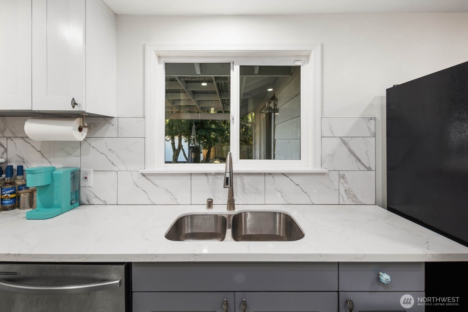 9808 Lawndale Avenue SW, Lakewood, WA 98498