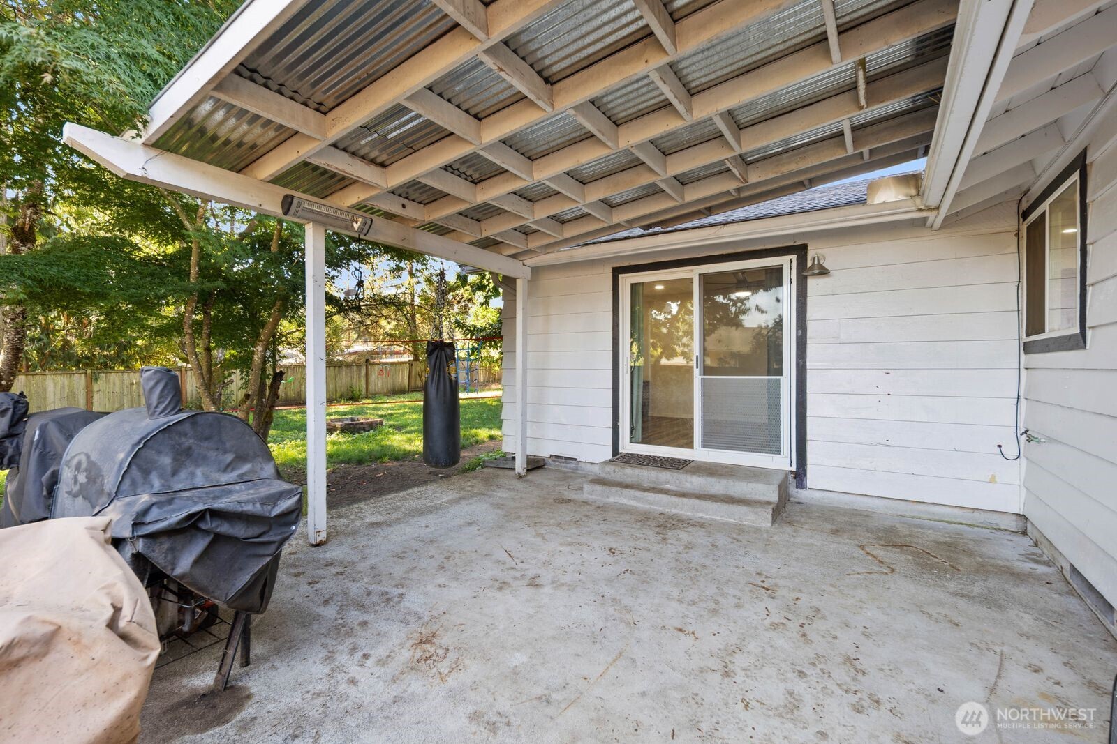 9808 Lawndale Avenue SW, Lakewood, WA 98498