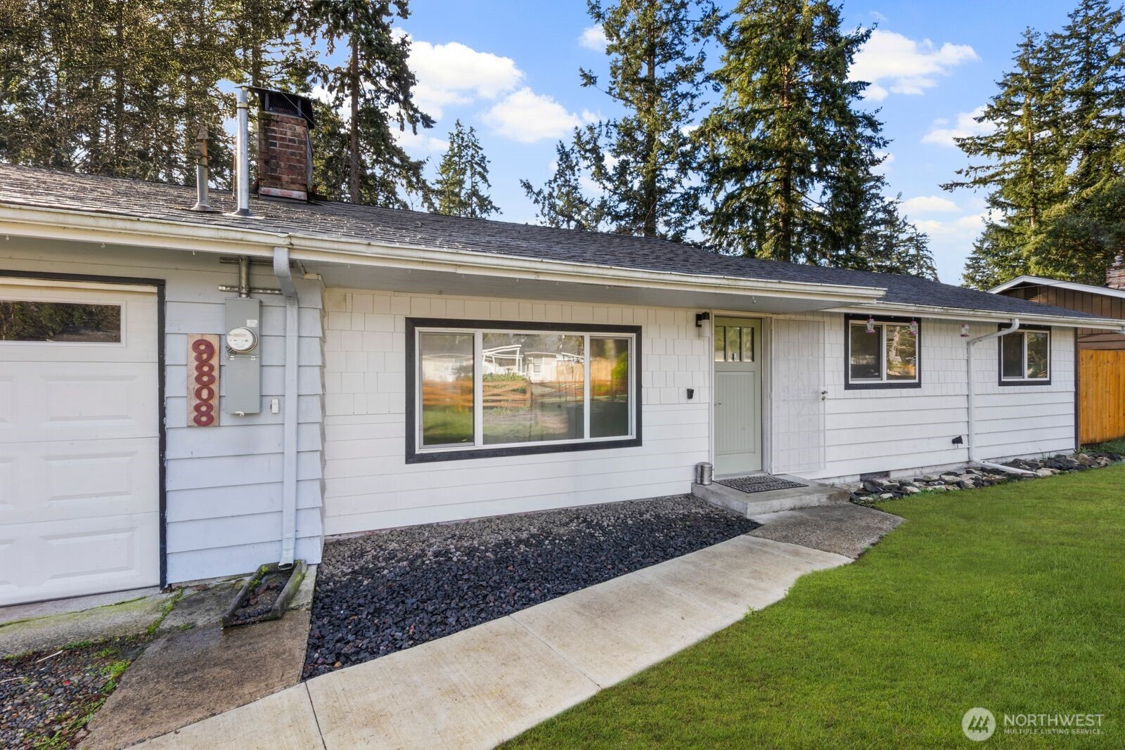 9808 Lawndale Avenue SW, Lakewood, WA 98498