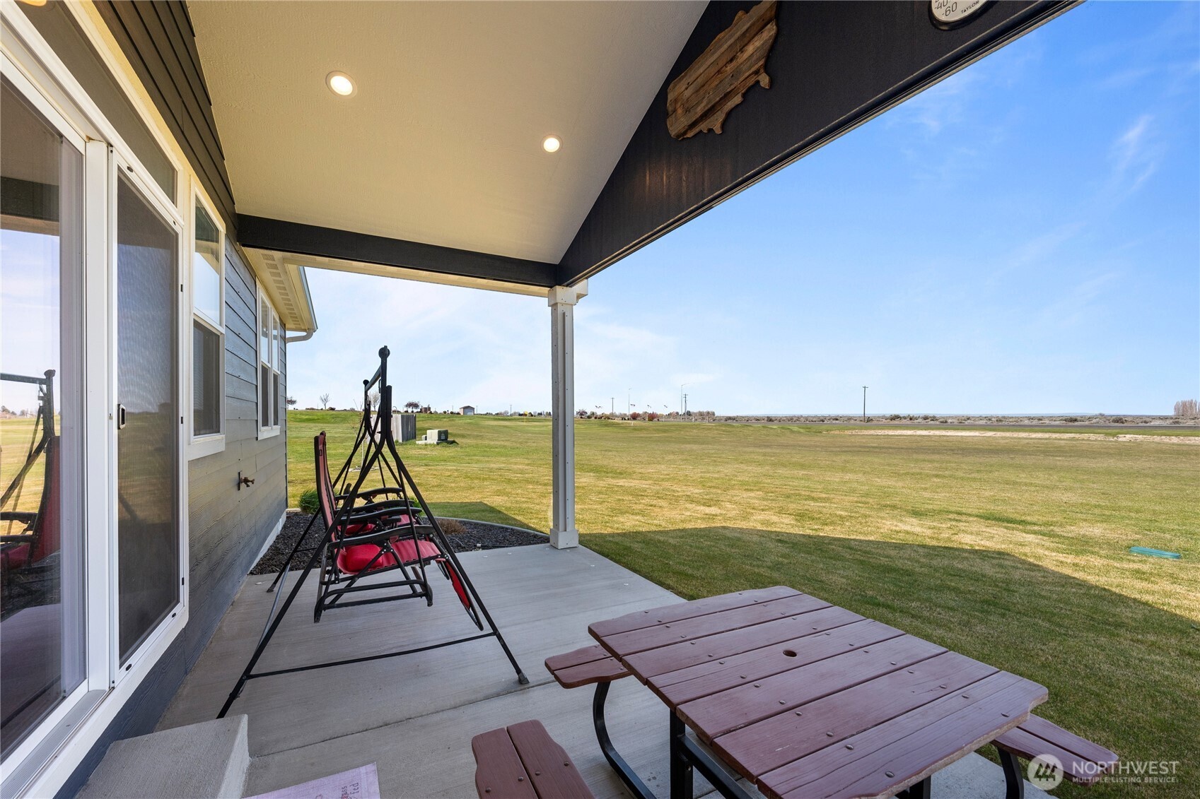 8090 Desert Sage Court SE, Othello, WA 99344