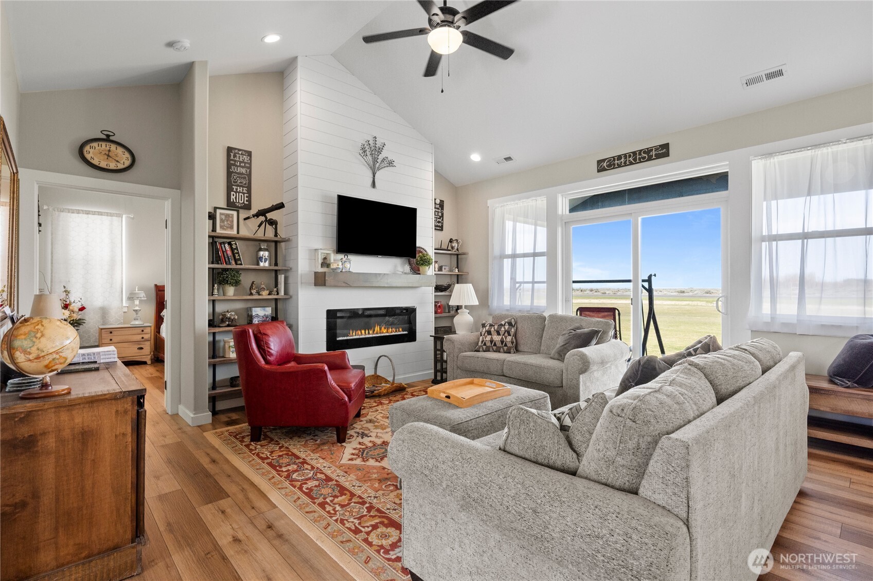 8090 Desert Sage Court SE, Othello, WA 99344