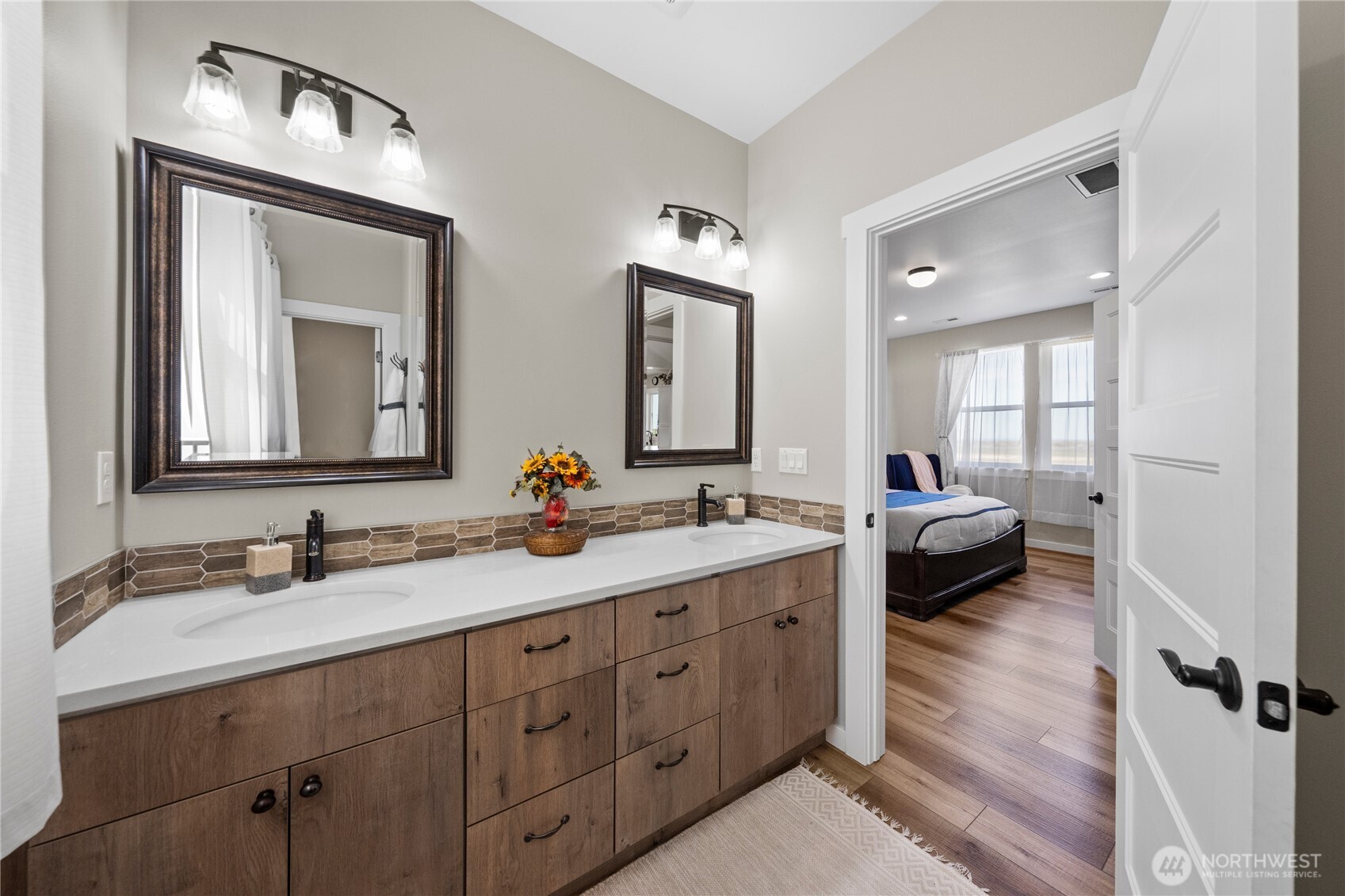 8090 Desert Sage Court SE, Othello, WA 99344