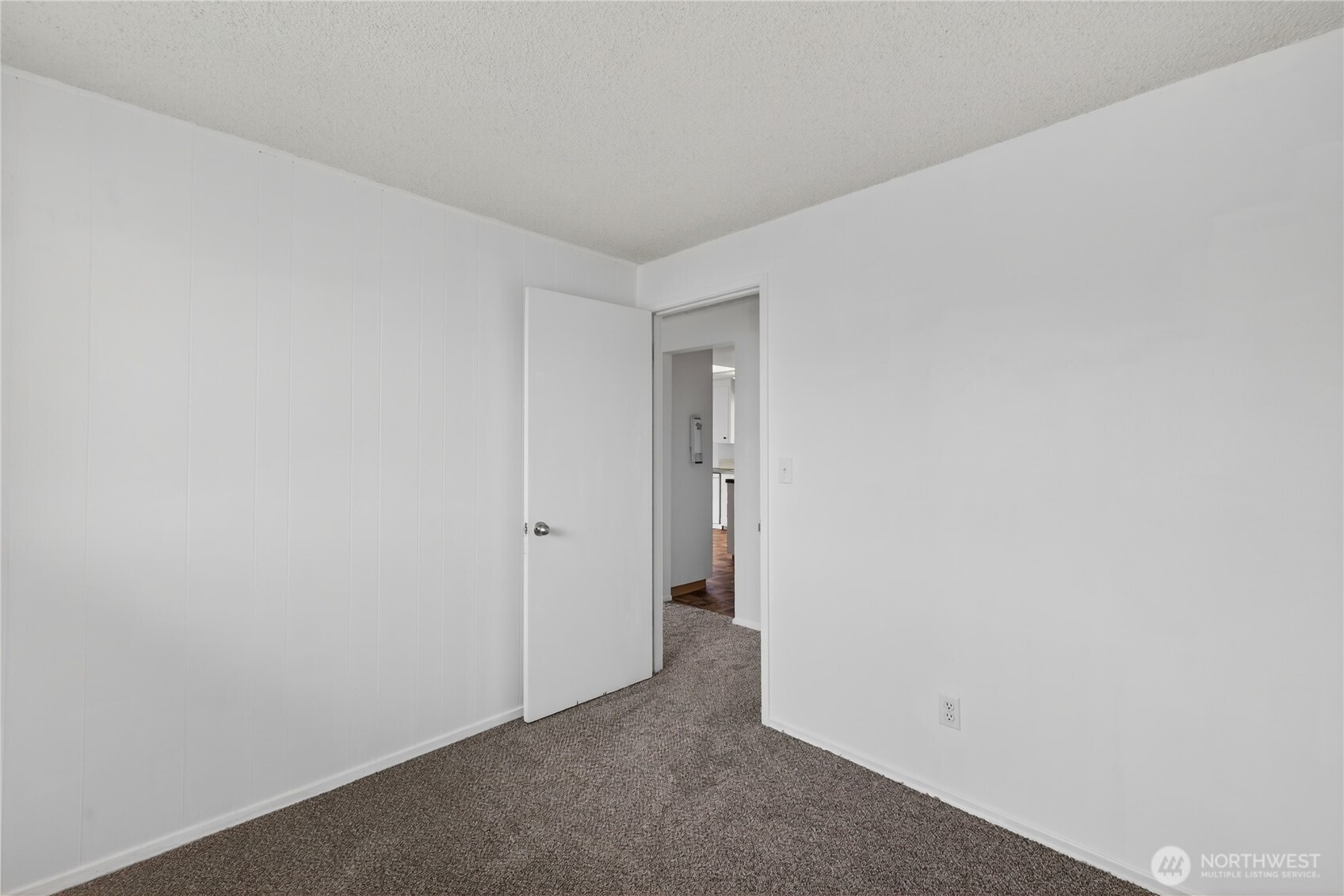 282 SW 10th Ave , Oak Harbor, WA 98277