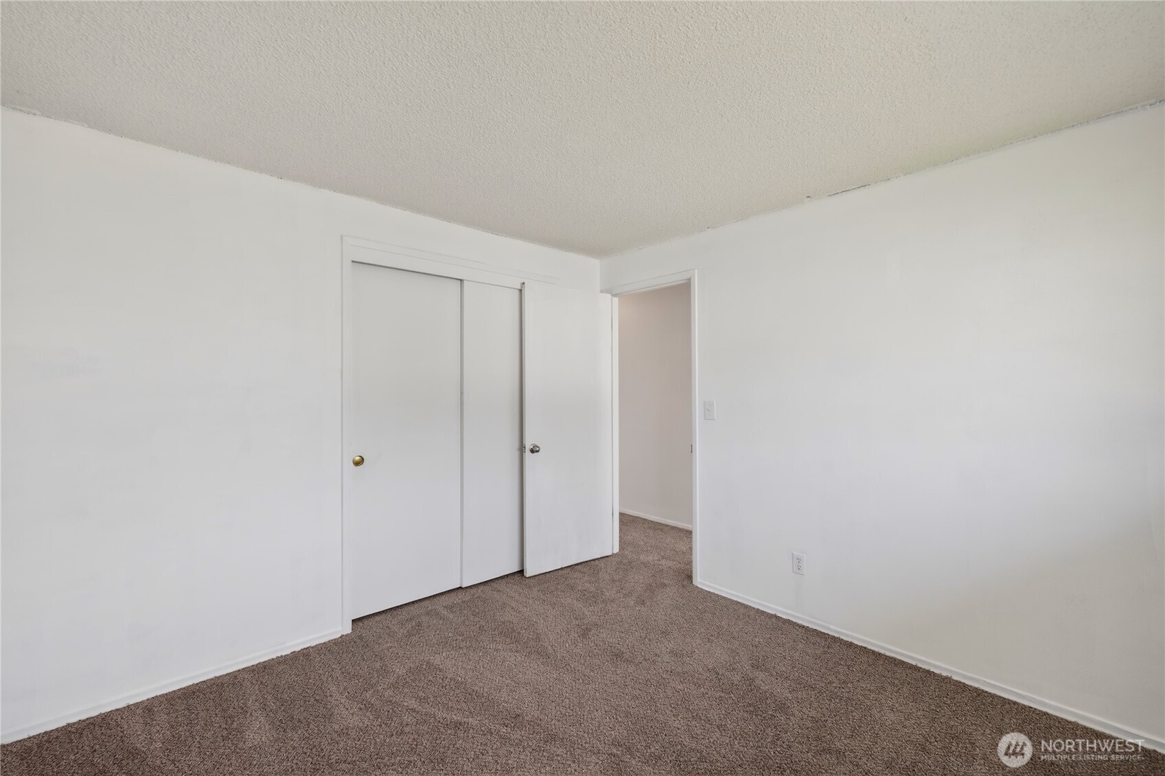 282 SW 10th Ave , Oak Harbor, WA 98277