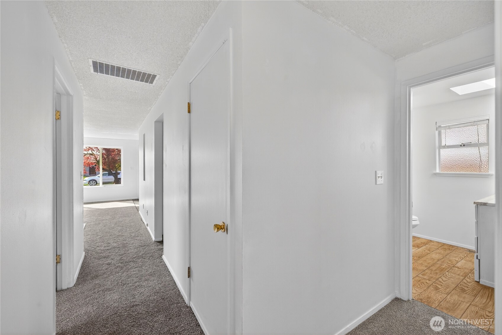 282 SW 10th Ave , Oak Harbor, WA 98277