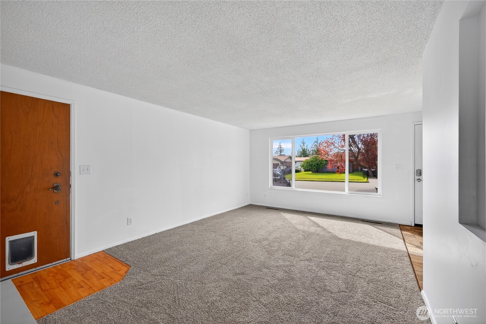 282 SW 10th Ave , Oak Harbor, WA 98277