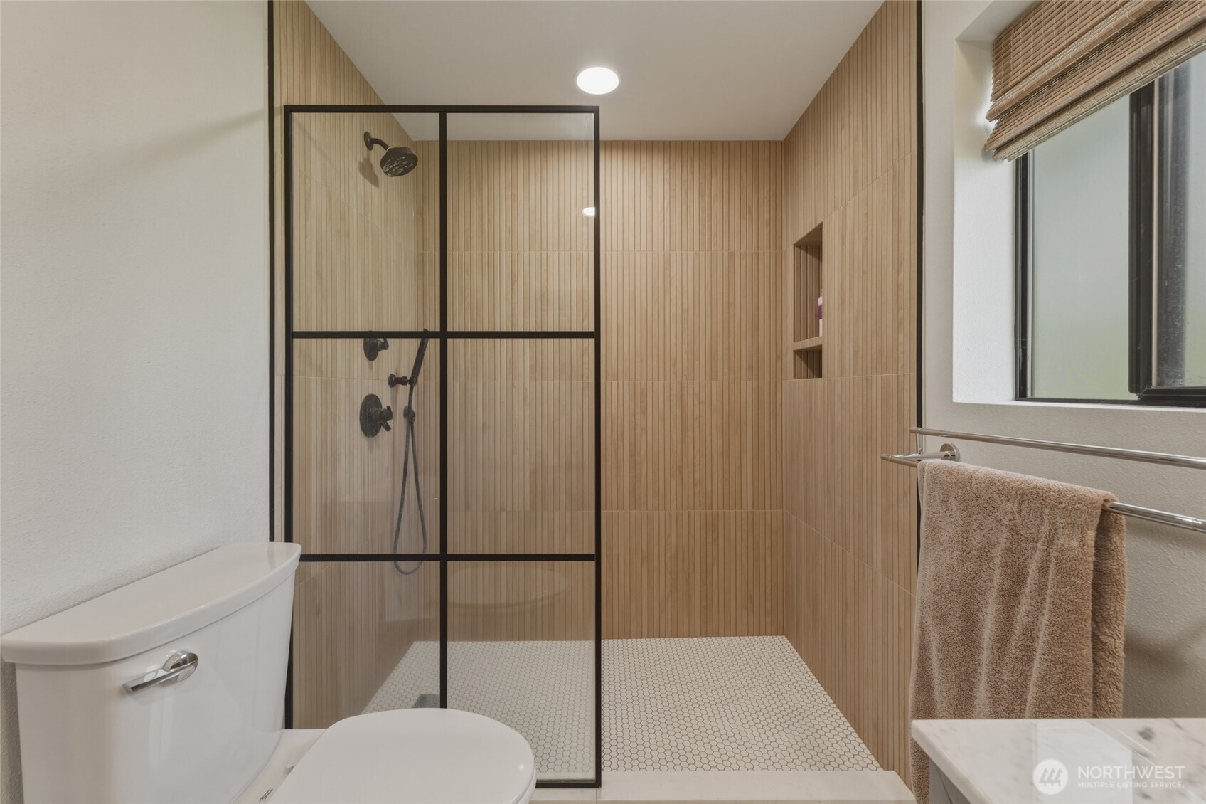 355 SE Highland Park Drive , College Place, WA 99324