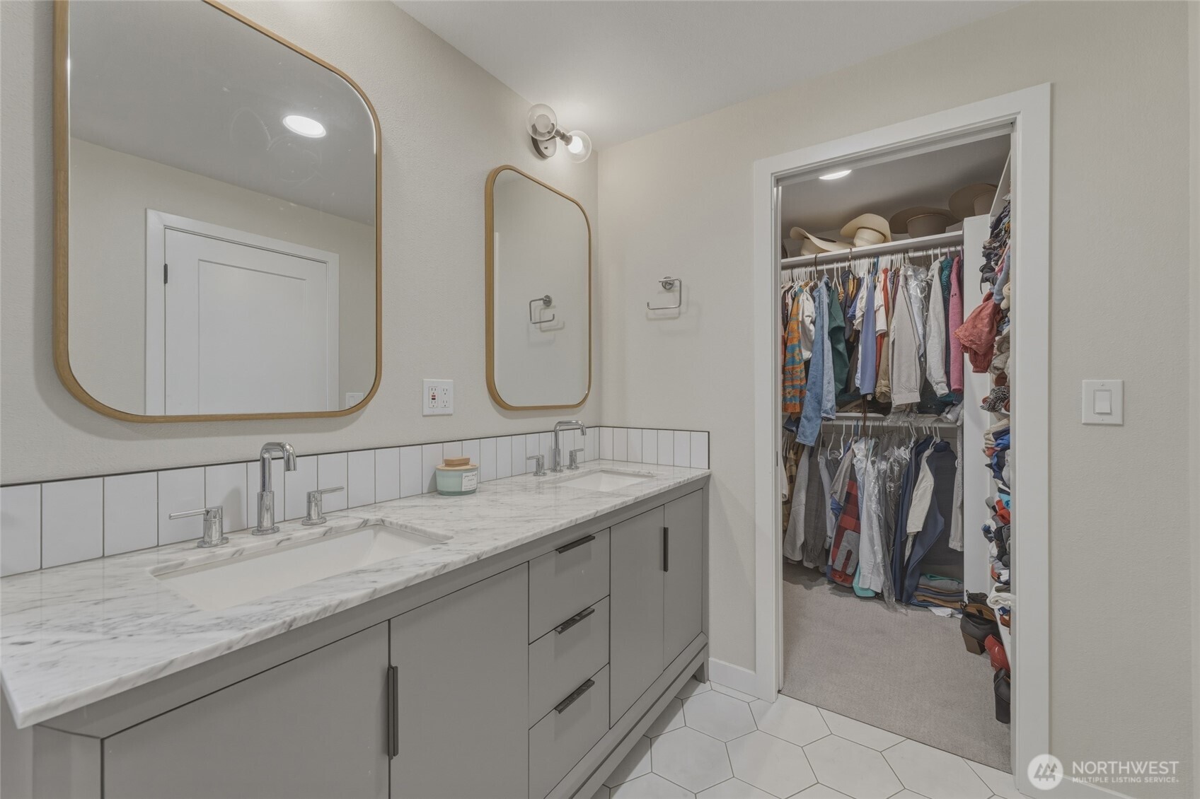 355 SE Highland Park Drive , College Place, WA 99324