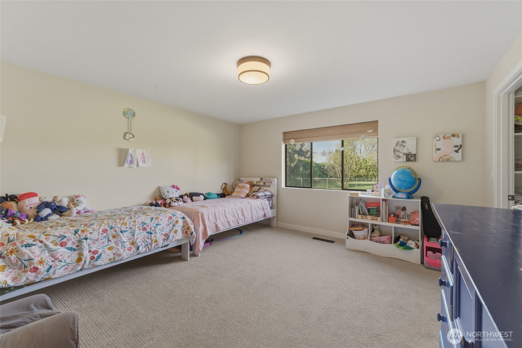 355 SE Highland Park Drive , College Place, WA 99324