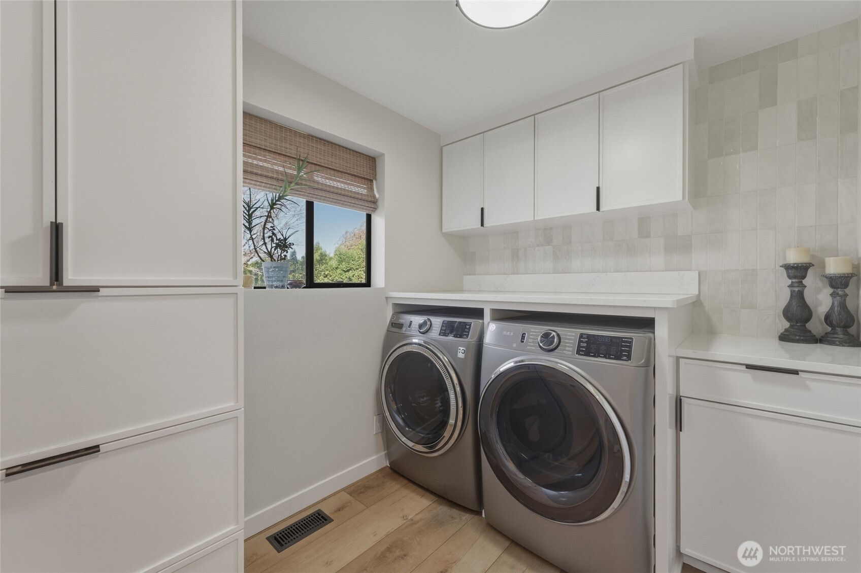 355 SE Highland Park Drive , College Place, WA 99324