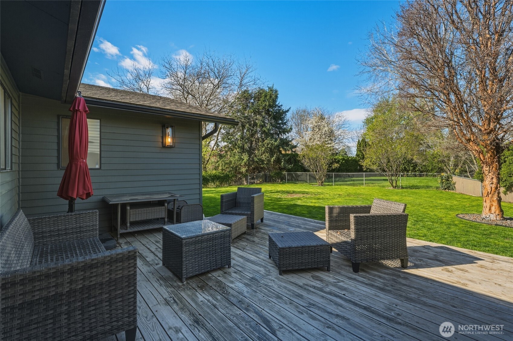 355 SE Highland Park Drive , College Place, WA 99324