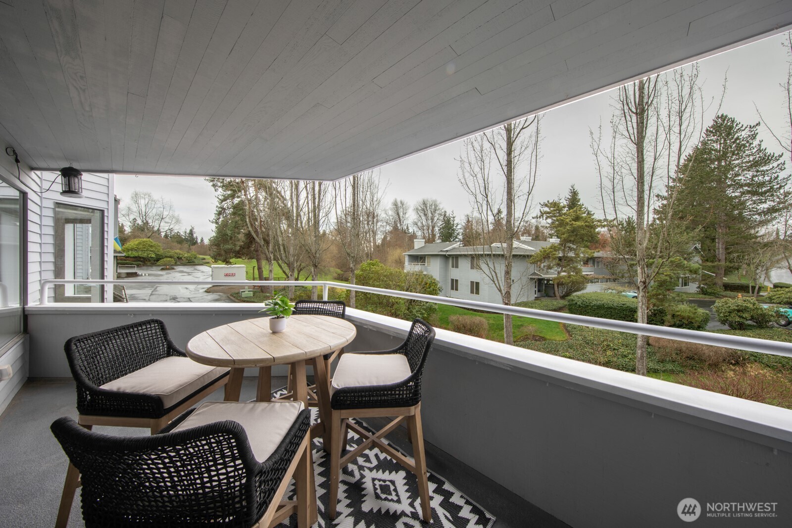 1226 6th Avenue S #A102, Edmonds, WA 98020