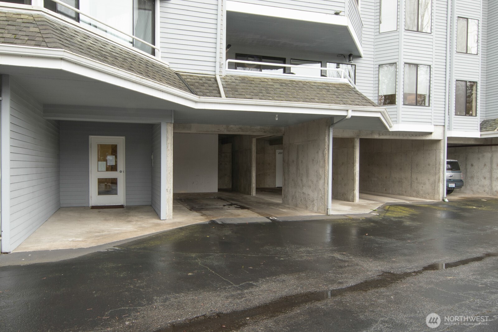 1226 6th Avenue S #A102, Edmonds, WA 98020