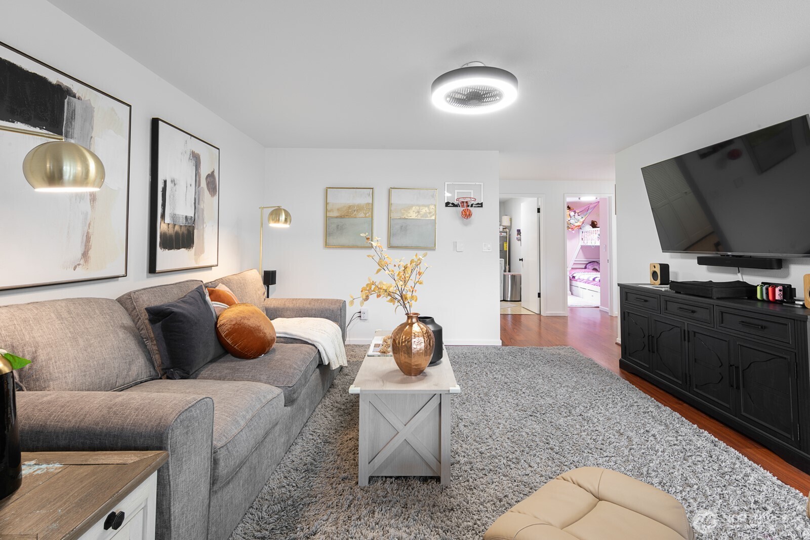 1226 6th Avenue S #A102, Edmonds, WA 98020