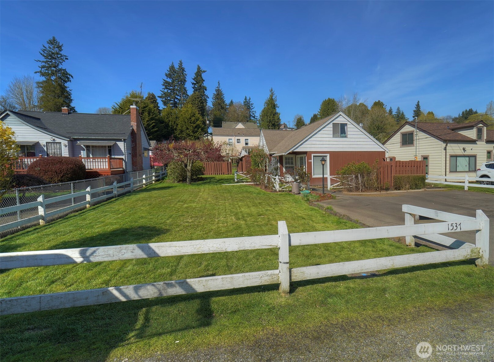 1537 Snyder Avenue , Bremerton, WA 98312
