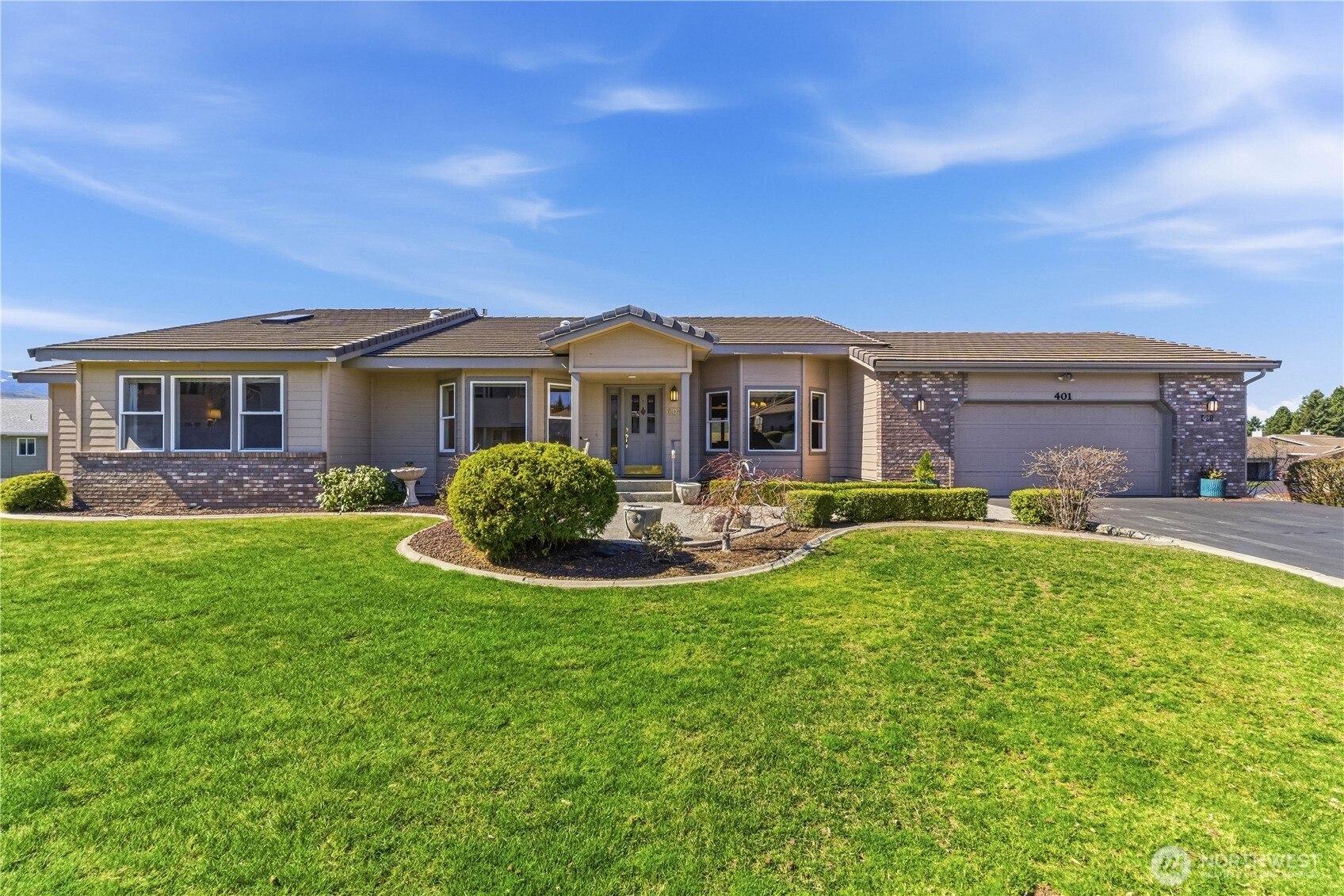 1380 Eastmont Avenue #401, East Wenatchee, WA 98802