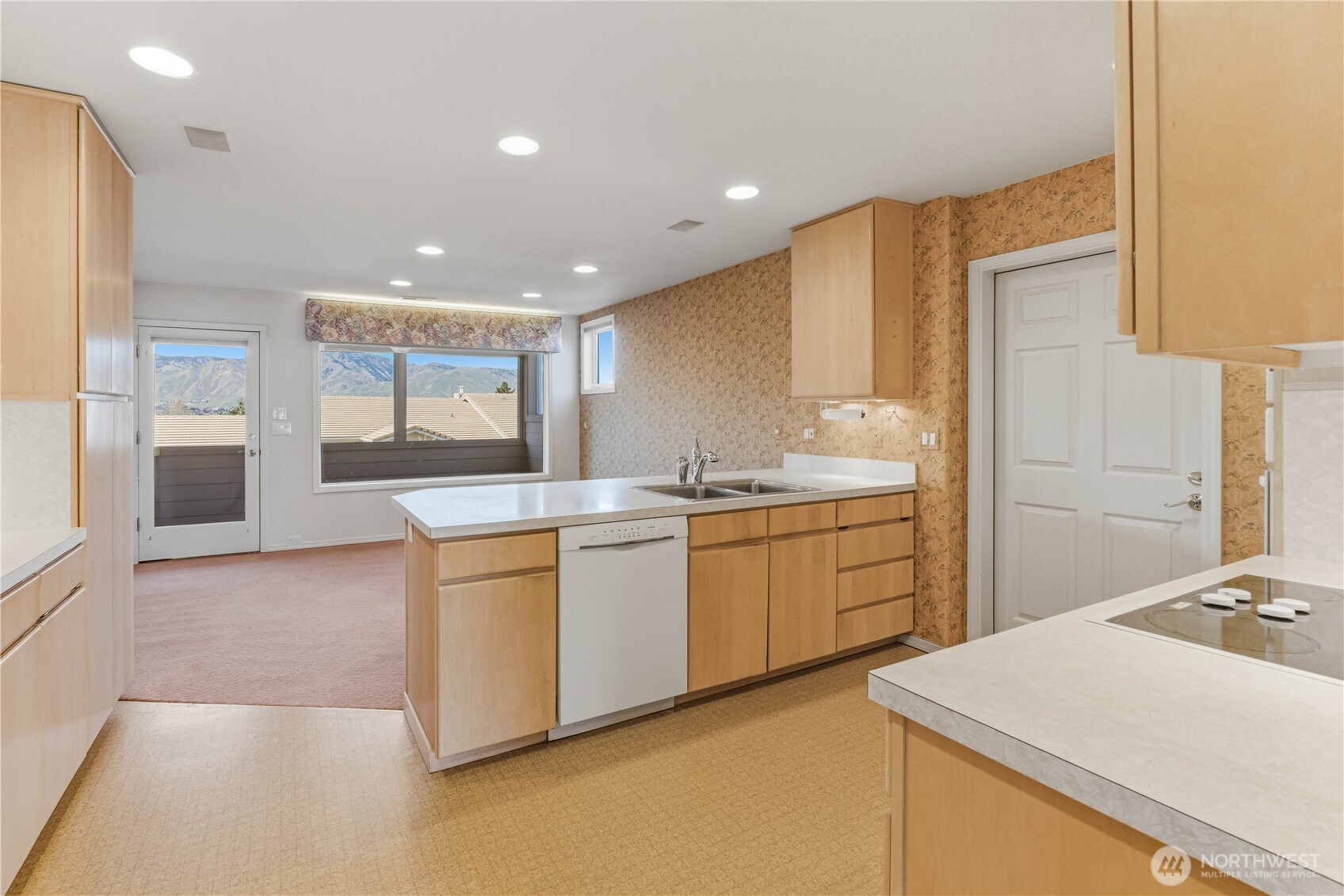 1380 Eastmont Avenue #401, East Wenatchee, WA 98802