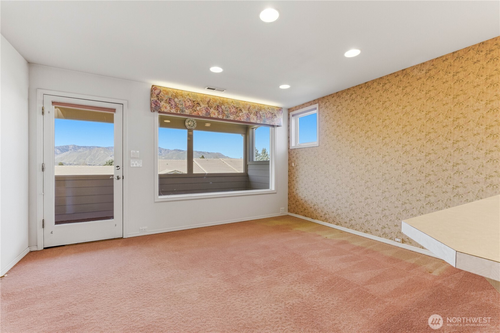 1380 Eastmont Avenue #401, East Wenatchee, WA 98802