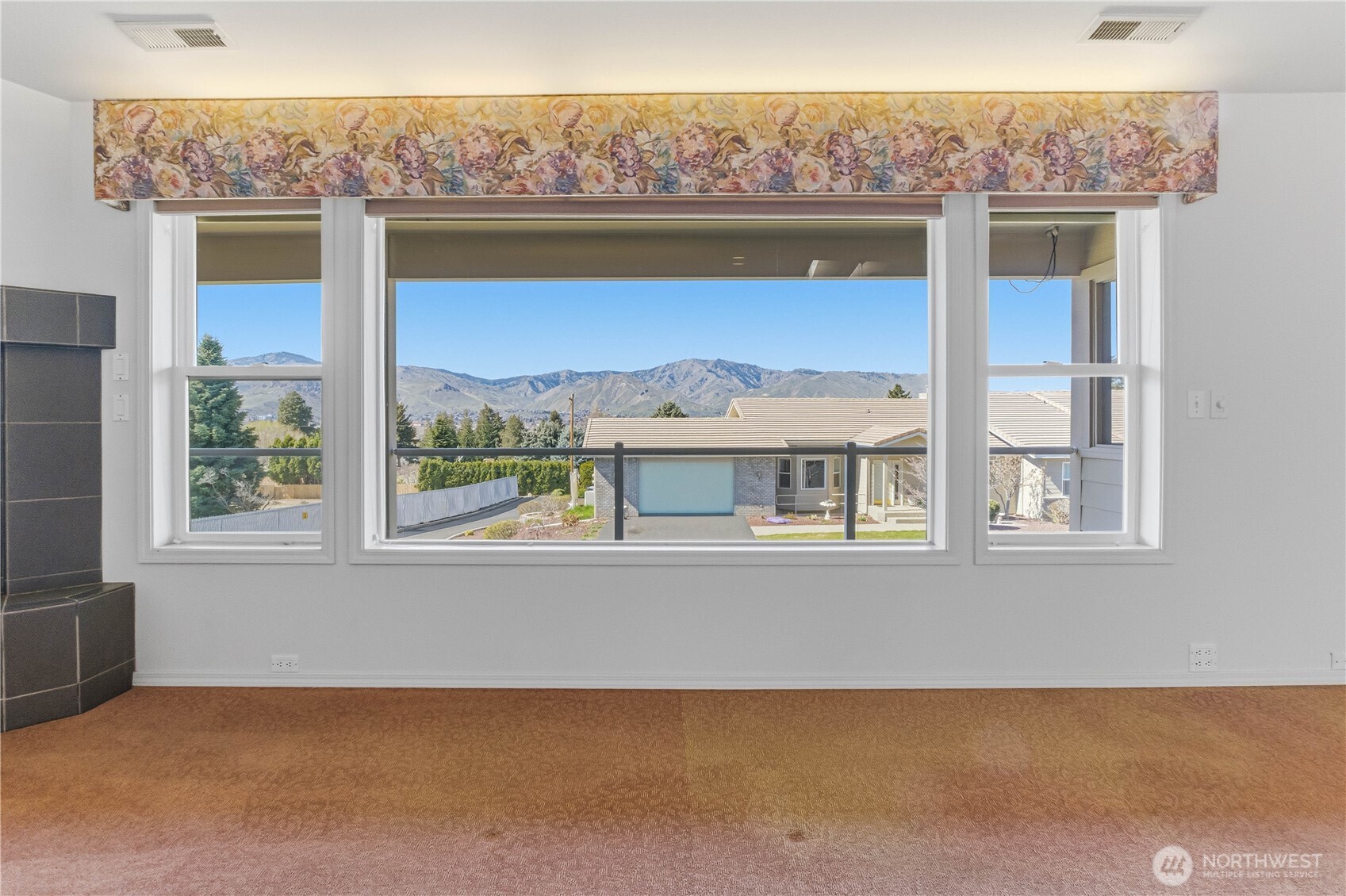 1380 Eastmont Avenue #401, East Wenatchee, WA 98802