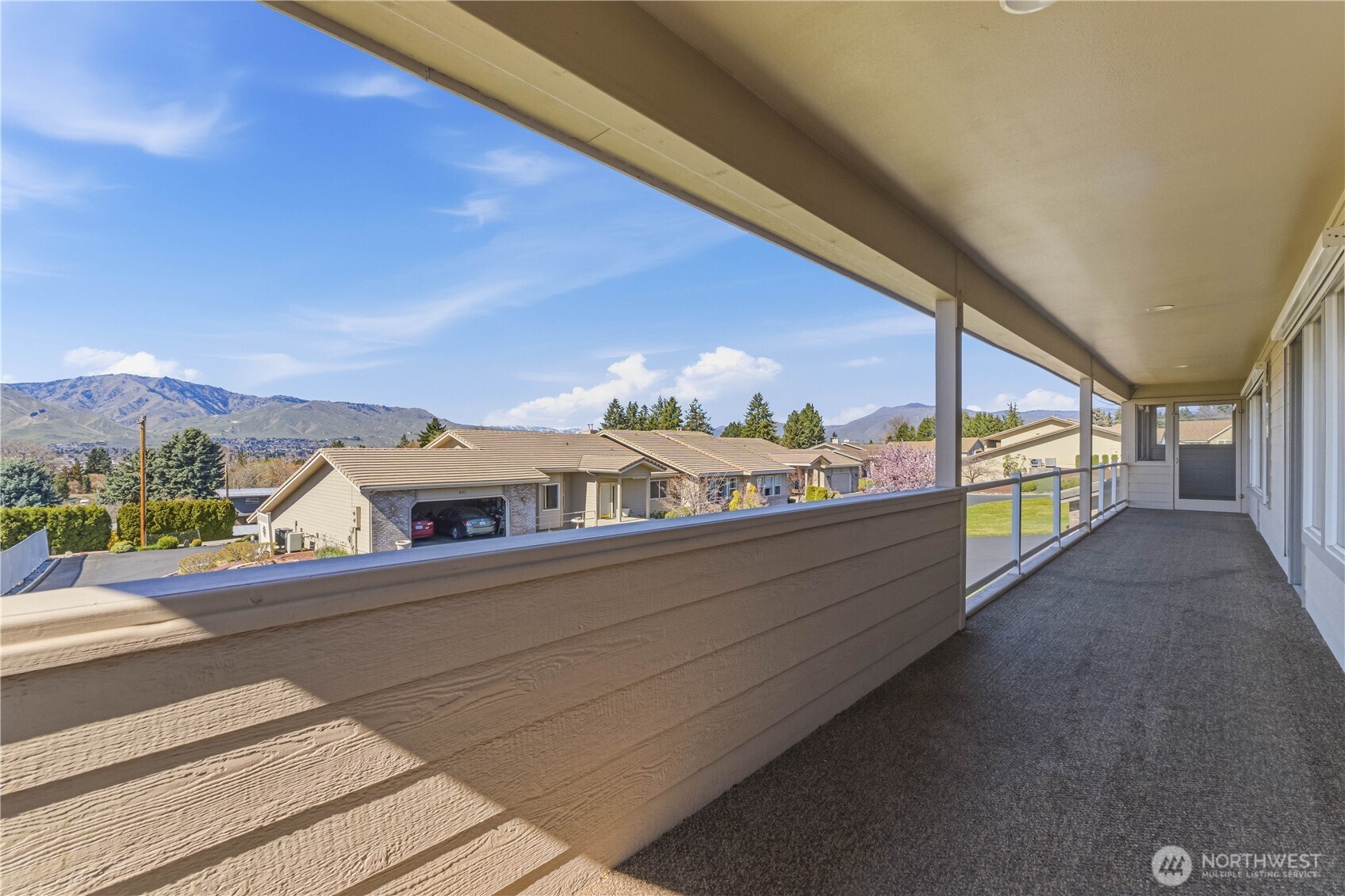 1380 Eastmont Avenue #401, East Wenatchee, WA 98802