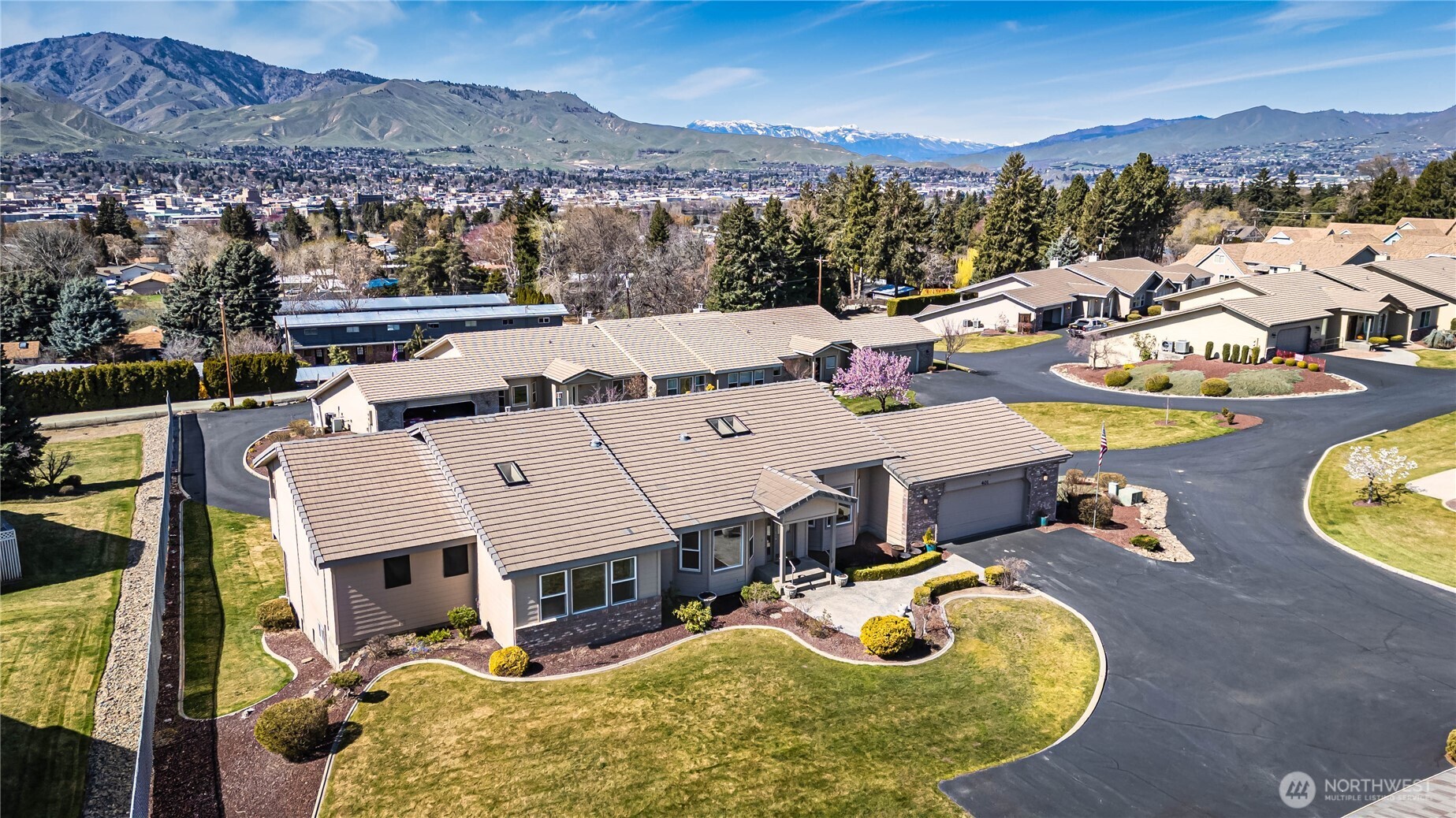 1380 Eastmont Avenue #401, East Wenatchee, WA 98802