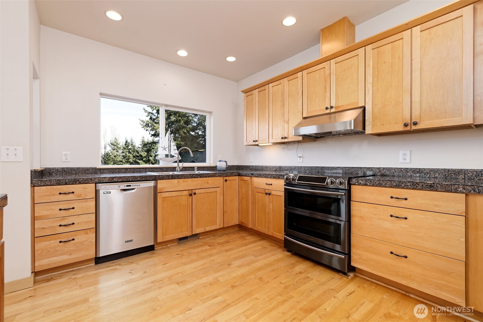 20 E Case View Place , Shelton, WA 98584