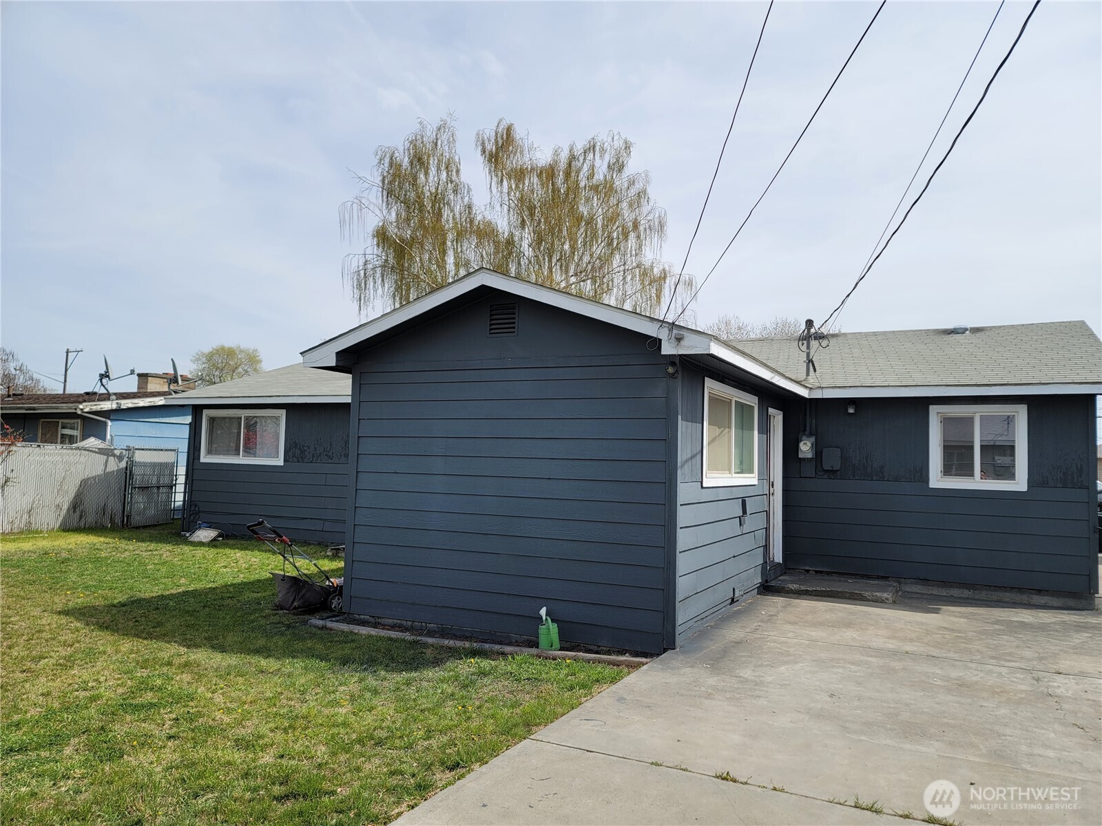 2614 W Texas Street , Moses Lake, WA 98837