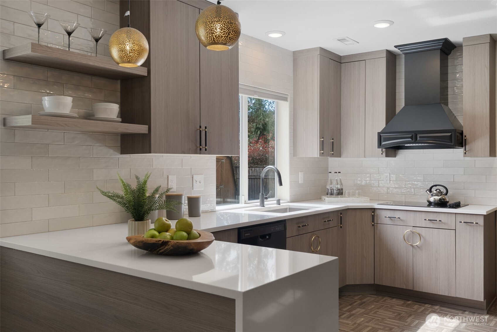 1330 Farallone Avenue , Fircrest, WA 98466