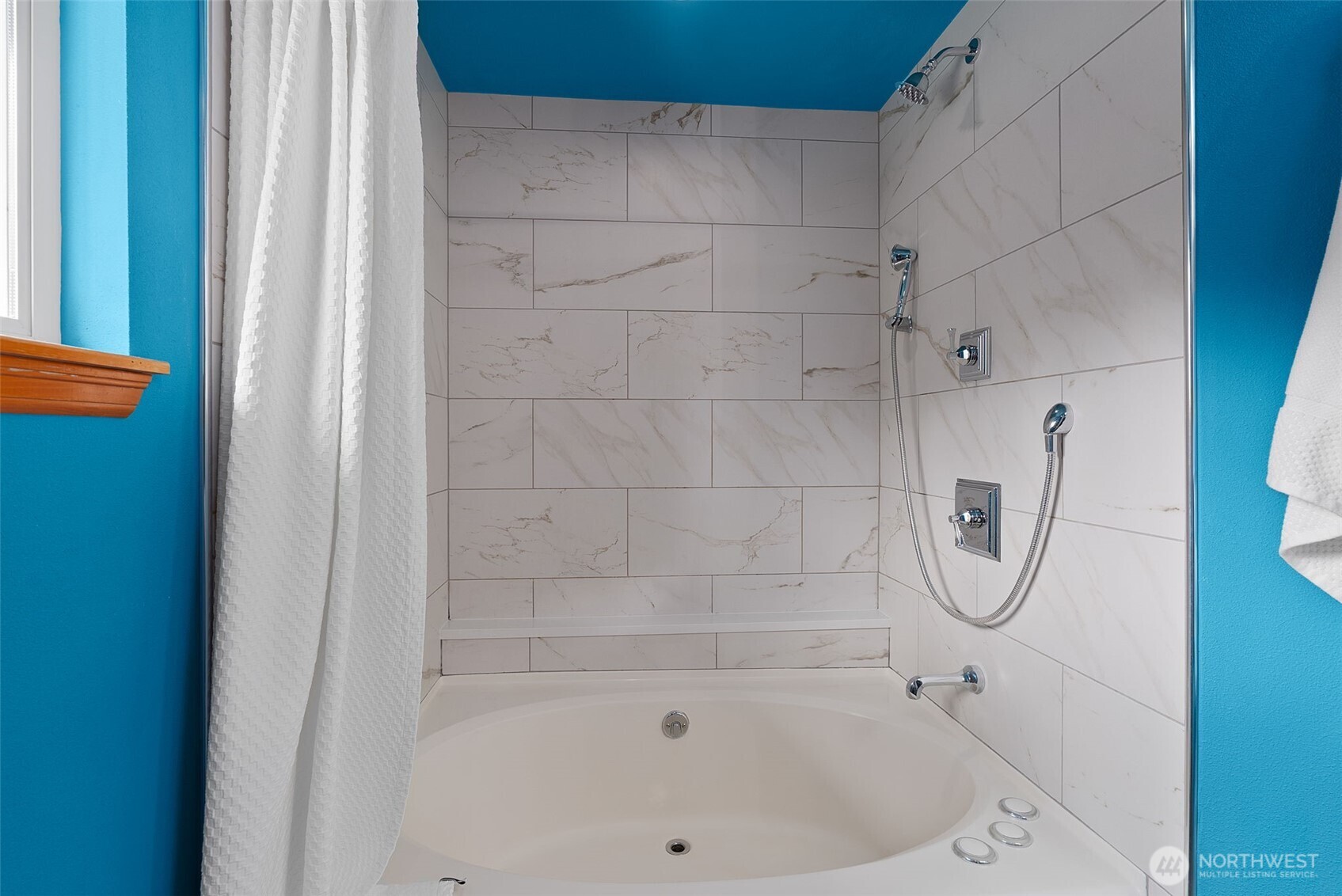 1330 Farallone Avenue , Fircrest, WA 98466