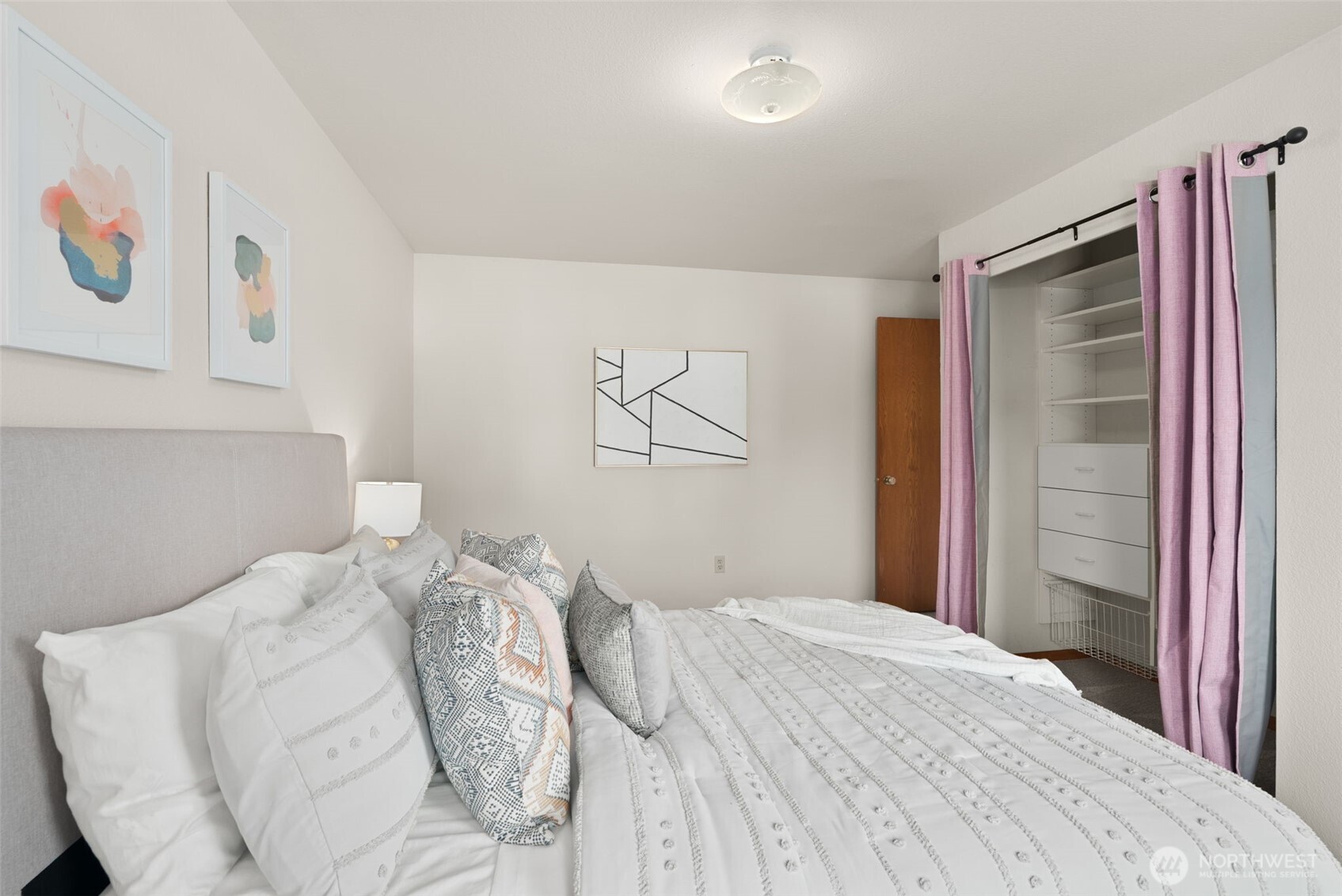 1330 Farallone Avenue , Fircrest, WA 98466