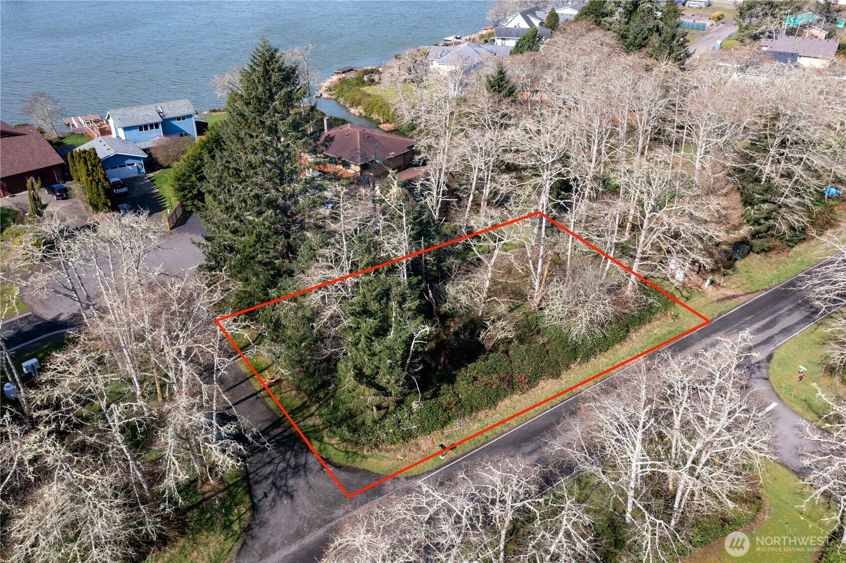 698 Fern Court SE, Ocean Shores, WA 98569